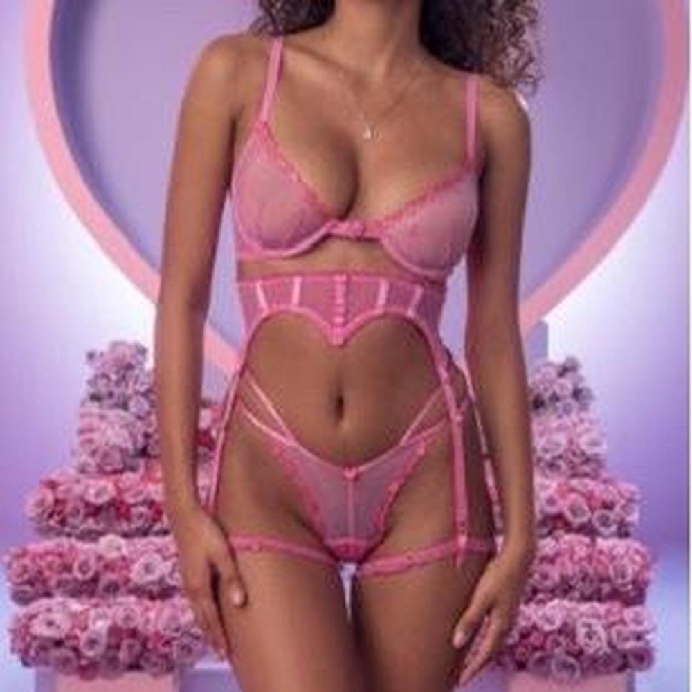 Voight Heartbreaker Lingerie Set